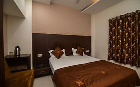 Shree Ram Hotel